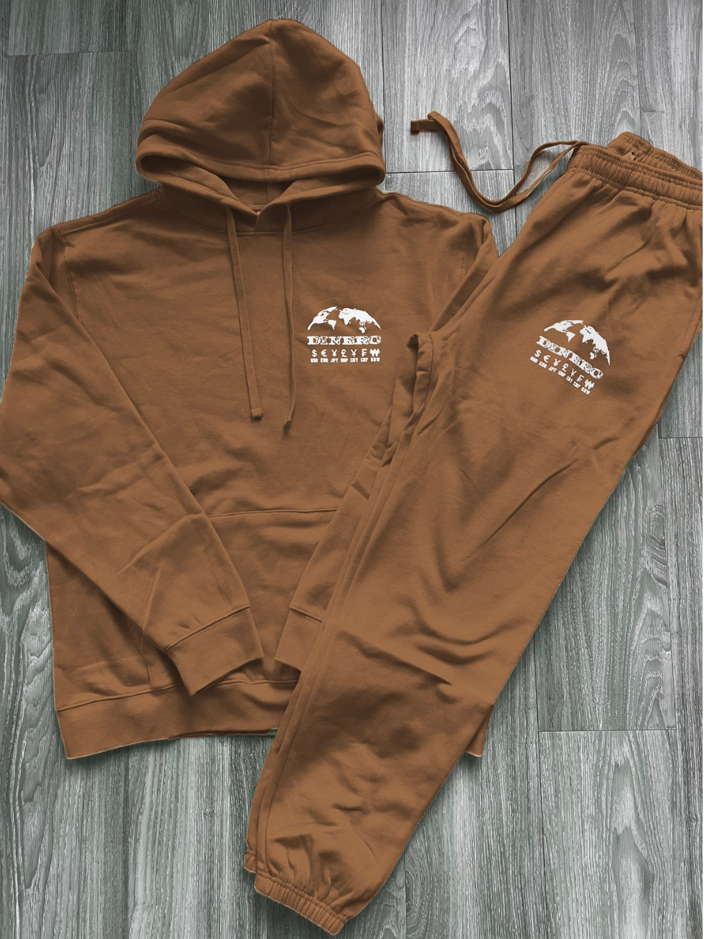 Dinero Sweatsuit