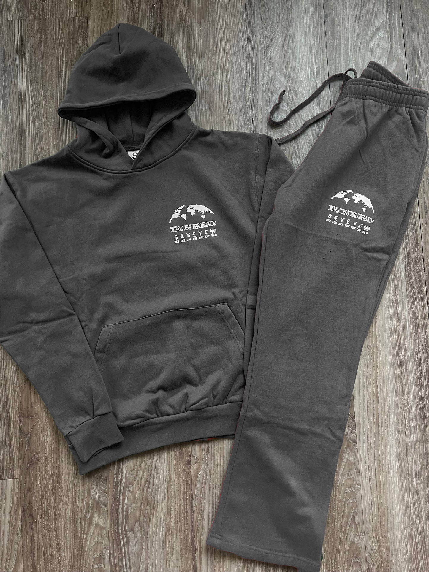 Dinero Sweatsuit